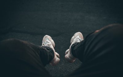 Haltungskorrektur durch Bauchatmung? Sitzhaltung & Bauchmuskeln