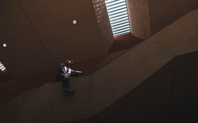 Stuhl-Yoga: Energie & Fokus im Büro