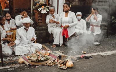Die Welt tanzt: Traditionelle Tänze entdecken