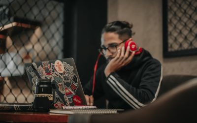 Globale Podcast-Trends: Themen, die fesseln
