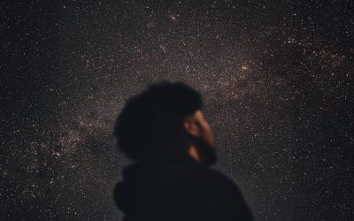 Sterne am Arbeitsplatz: Wie Astrologie Ihre Karriere 2026 beeinflussen kann ✨