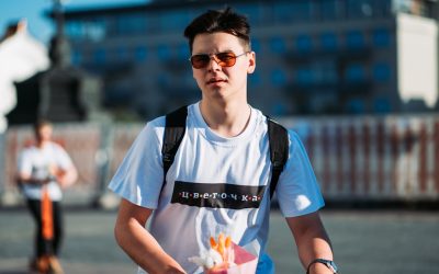 Der Weg zum Influencer 2026: Von der Leidenschaft zum Beruf auf YouTube, Instagram, TikTok und Facebook
