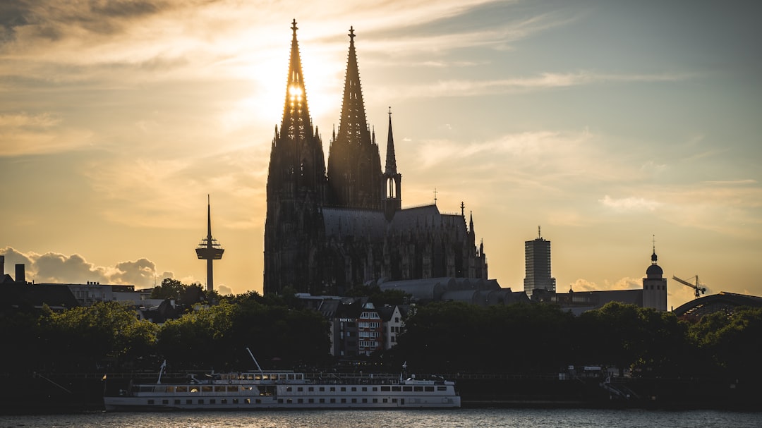 die-welt-schmecken-ultimativer-guide-f-r-kulinarische-reisen-und-geheimtipps-1787747756443